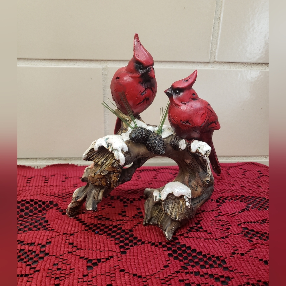 Cardinal Bird Figurine Display Decor on Branch Stump Log Winter Scene